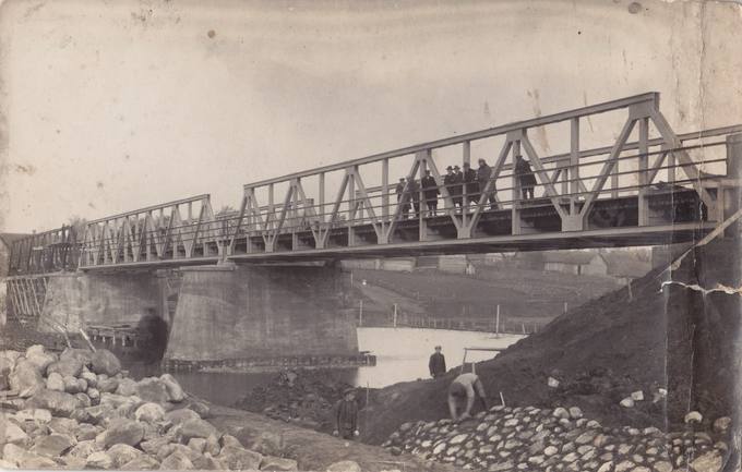 Saločių tilto statyba